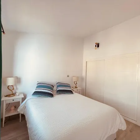 Vivienda Unica En Primera Linea De Playa Feriehus