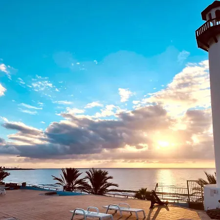 Vivienda Unica En Primera Linea De Playa Vakantiehuis