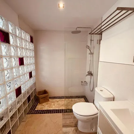 Vakantiehuis Vivienda Unica En Primera Linea De Playa San Bartolomé